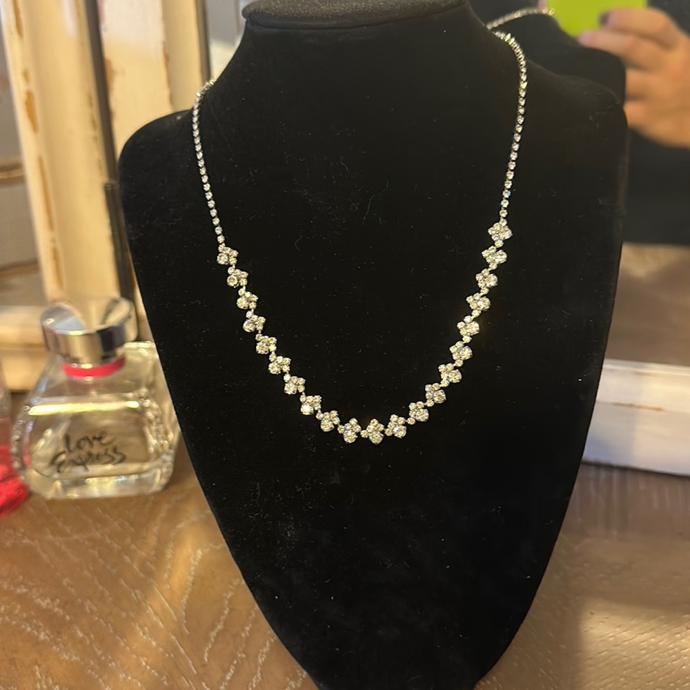 Charming Charlie Silver Diamond Costume Necklace 13$